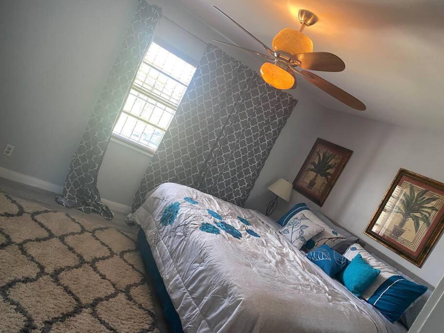 Private Townhouse With Courtyard And Covered Patio West Palm Beach Bagian luar foto