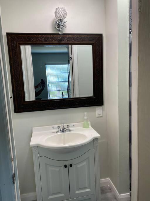 Private Townhouse With Courtyard And Covered Patio West Palm Beach Bagian luar foto